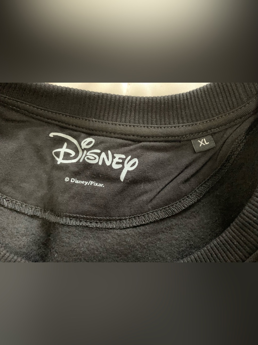 Pre Owned Disney Moana sweater Size XL - Picture 3 of 3